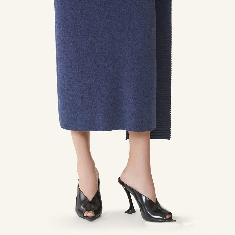 unisex classic outfit vestoraa design strange heels 's sandals - daily wear garment with black design detail (USA)