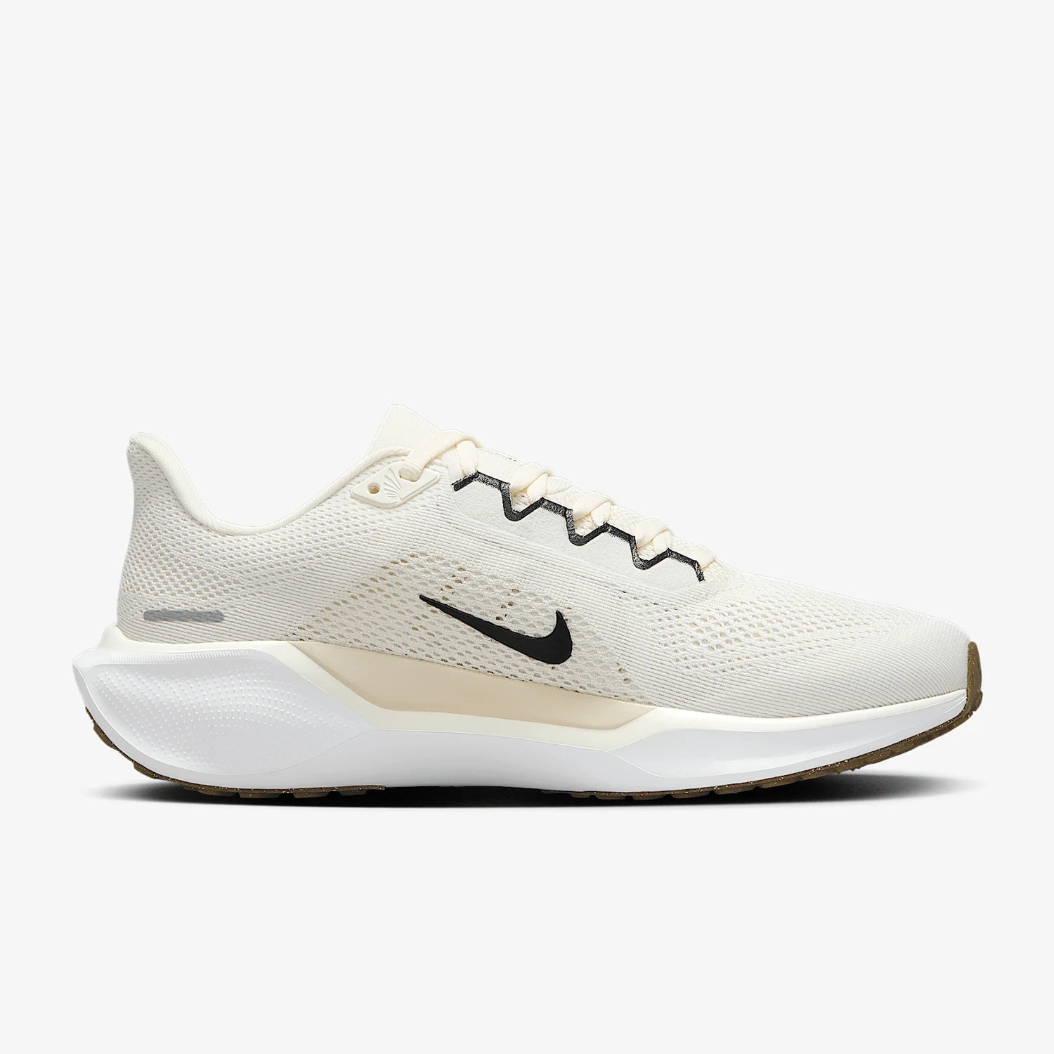 vestoraa nike authentic pegasus low- running shoes outfit detail - tailored design, precision, waterproof casual design (USA)