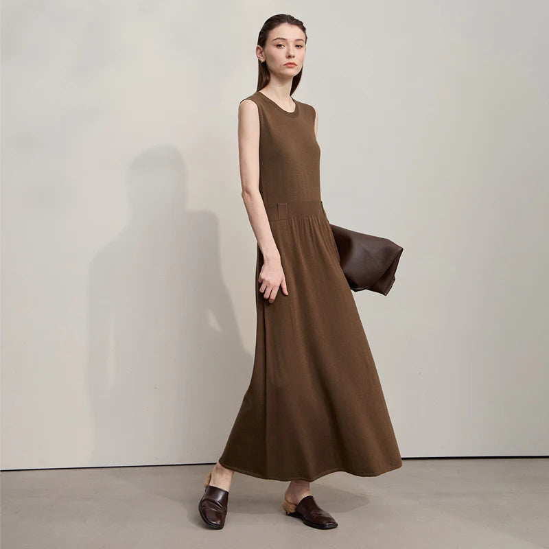 vestoraa amii dress minimalist solid color outfit detail - reliable design, precision, waterproof dress design (USA)