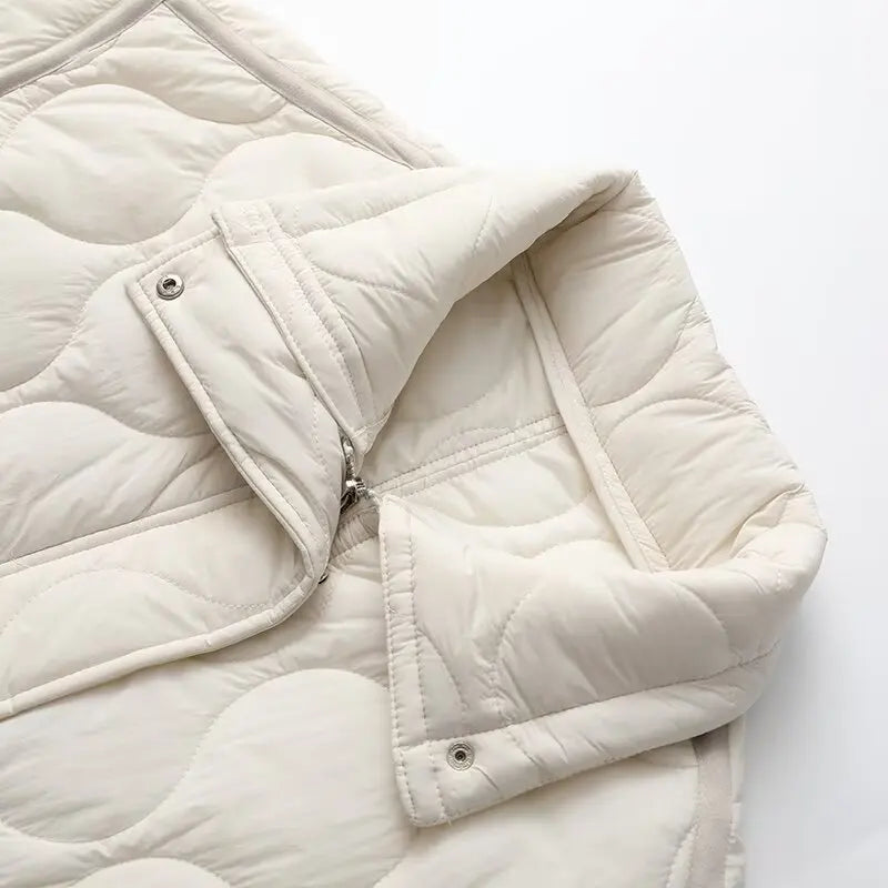 vestoraa trucker jacket outfit detail - reliable design, precision, waterproof casual design (USA)