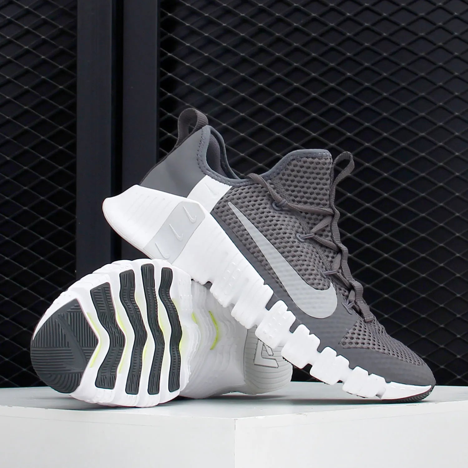 vestoraa nike genuine metcon unisex casual training - casual unisex outfit with precision in neutral metal (USA)