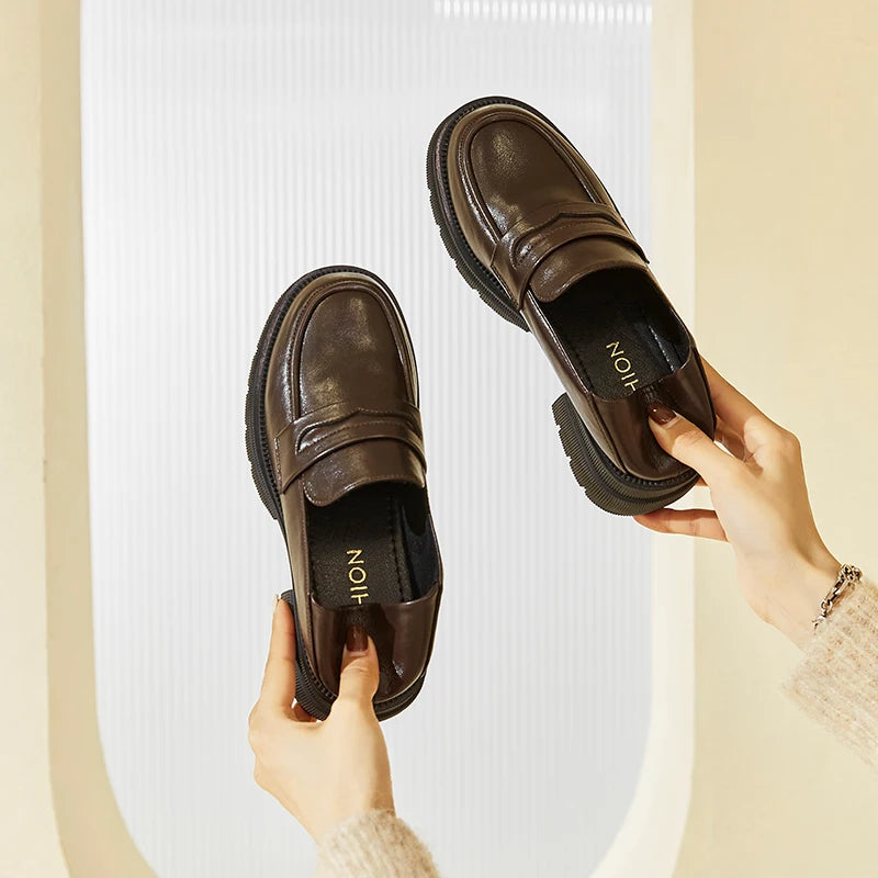 unisex casual outfit vestoraa japan style students shoes girl lolita jk shoes - daily wear garment with black design detail